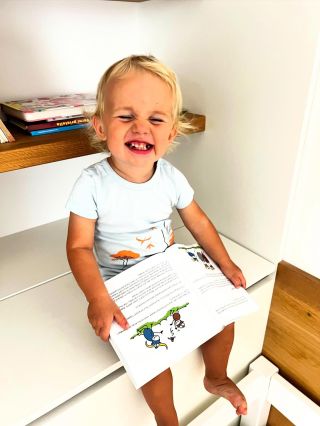 ✨ Moje děti občas samy sáhnou po knížce Voolik na cestách. Často slýchám, že jsem knížku napsal pro ně. Pravda je ale jiná...